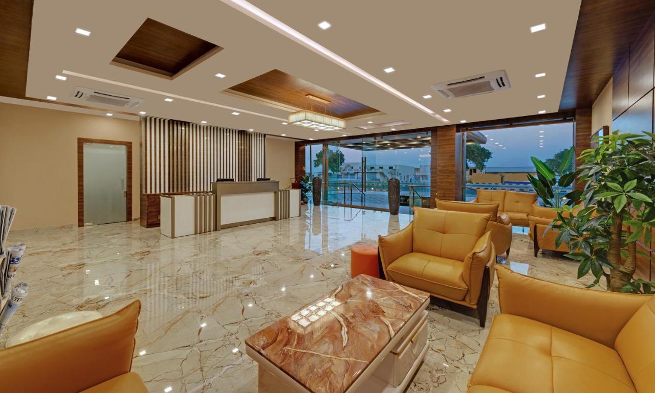 The Fern Residency, Bhuj Hotel Exterior foto